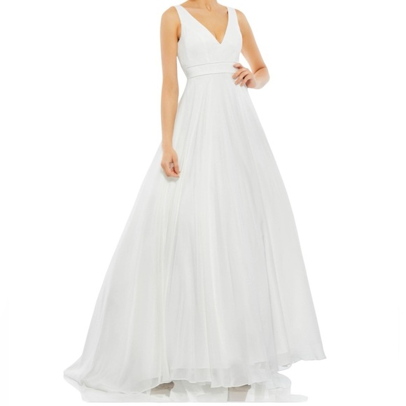 NEW IEENA for MAC DUGGAL 55272 White Chiffon Ball-Gown Wedding Dress Sz 0 - Picture 3 of 14